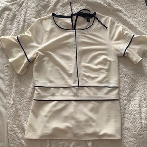 BANANA REPUBLIC TOP / SIZE M